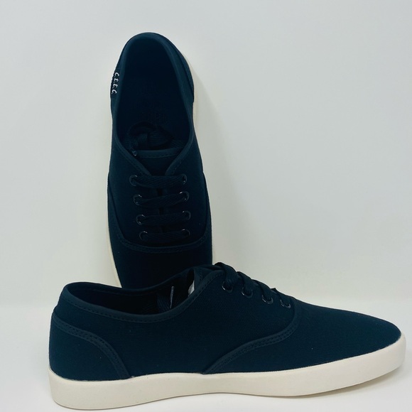 NWT Cute to the Core Black/White Sneakers Size 8 - Picture 13 of 14